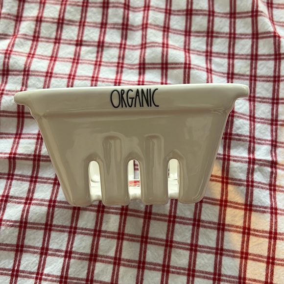 Rae Dunn Fruit Basket - Picture 5 of 6